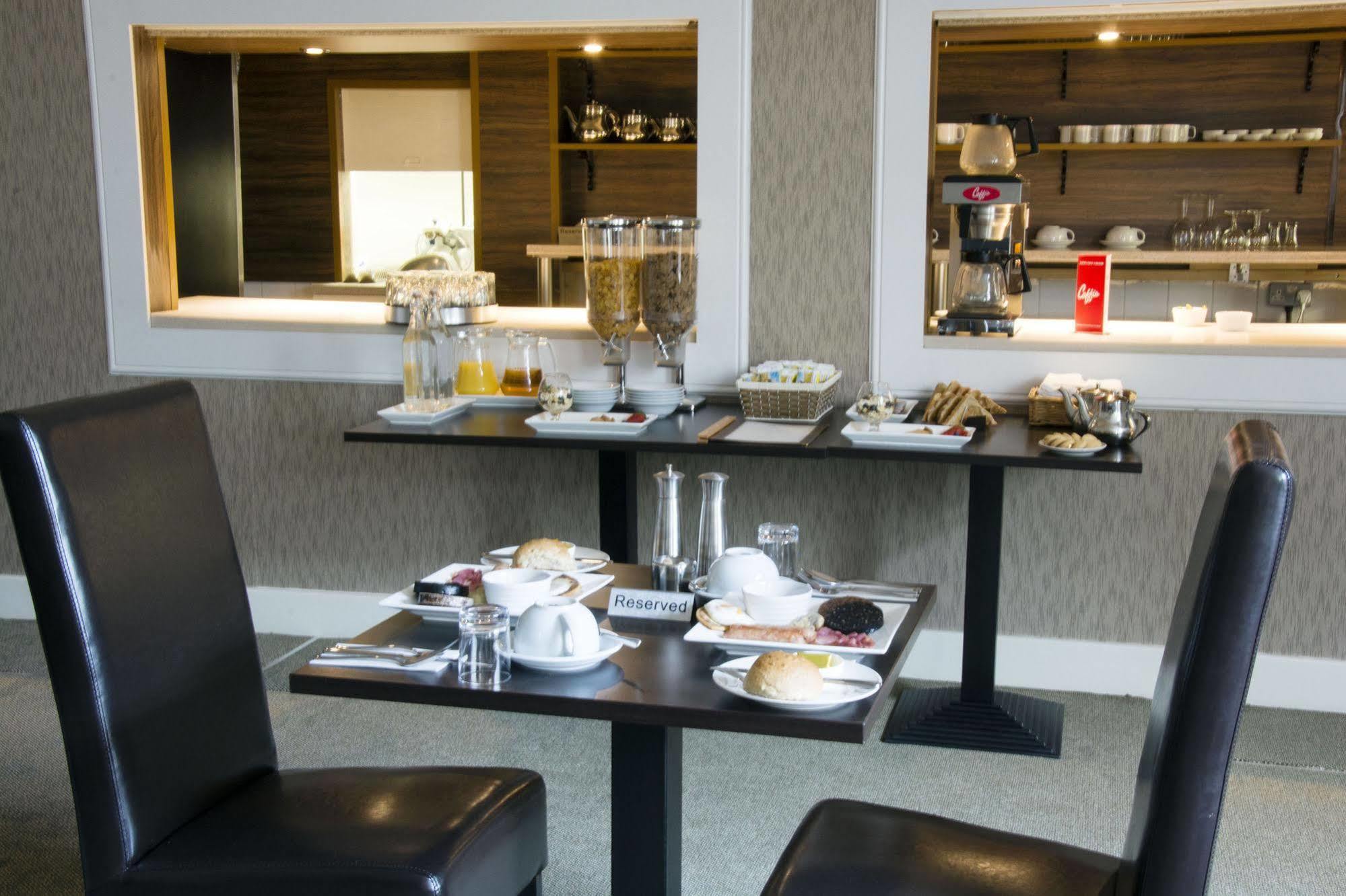 Helix Hotel Grangemouth Esterno foto