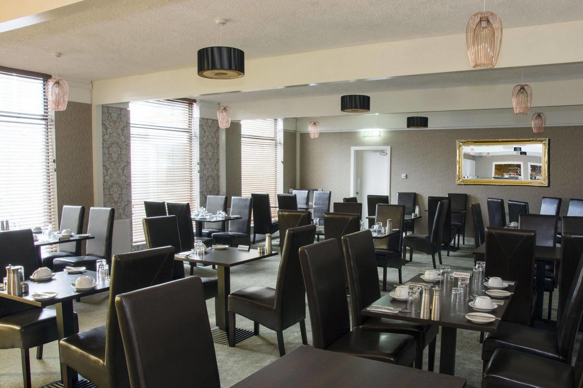 Helix Hotel Grangemouth Esterno foto