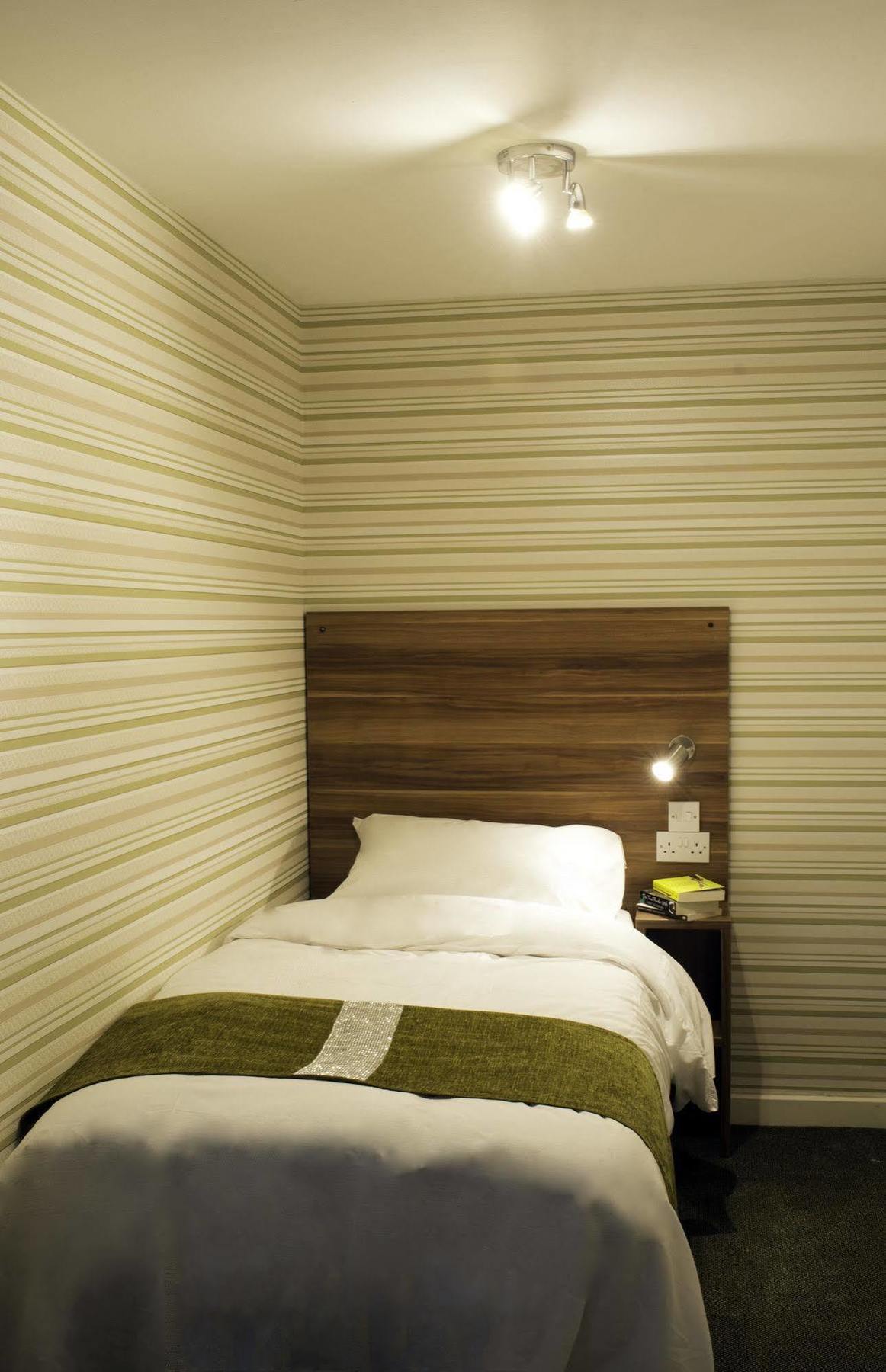 Helix Hotel Grangemouth Esterno foto
